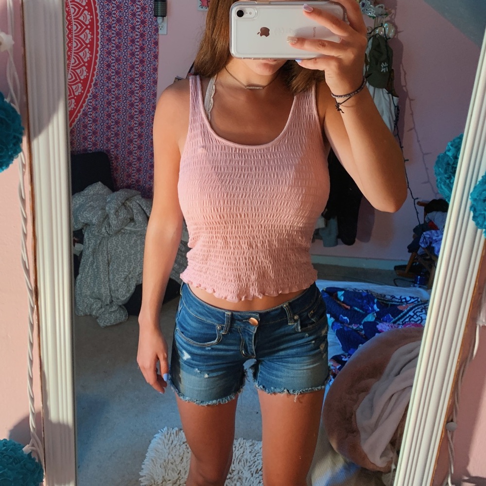 light pink cropped tank